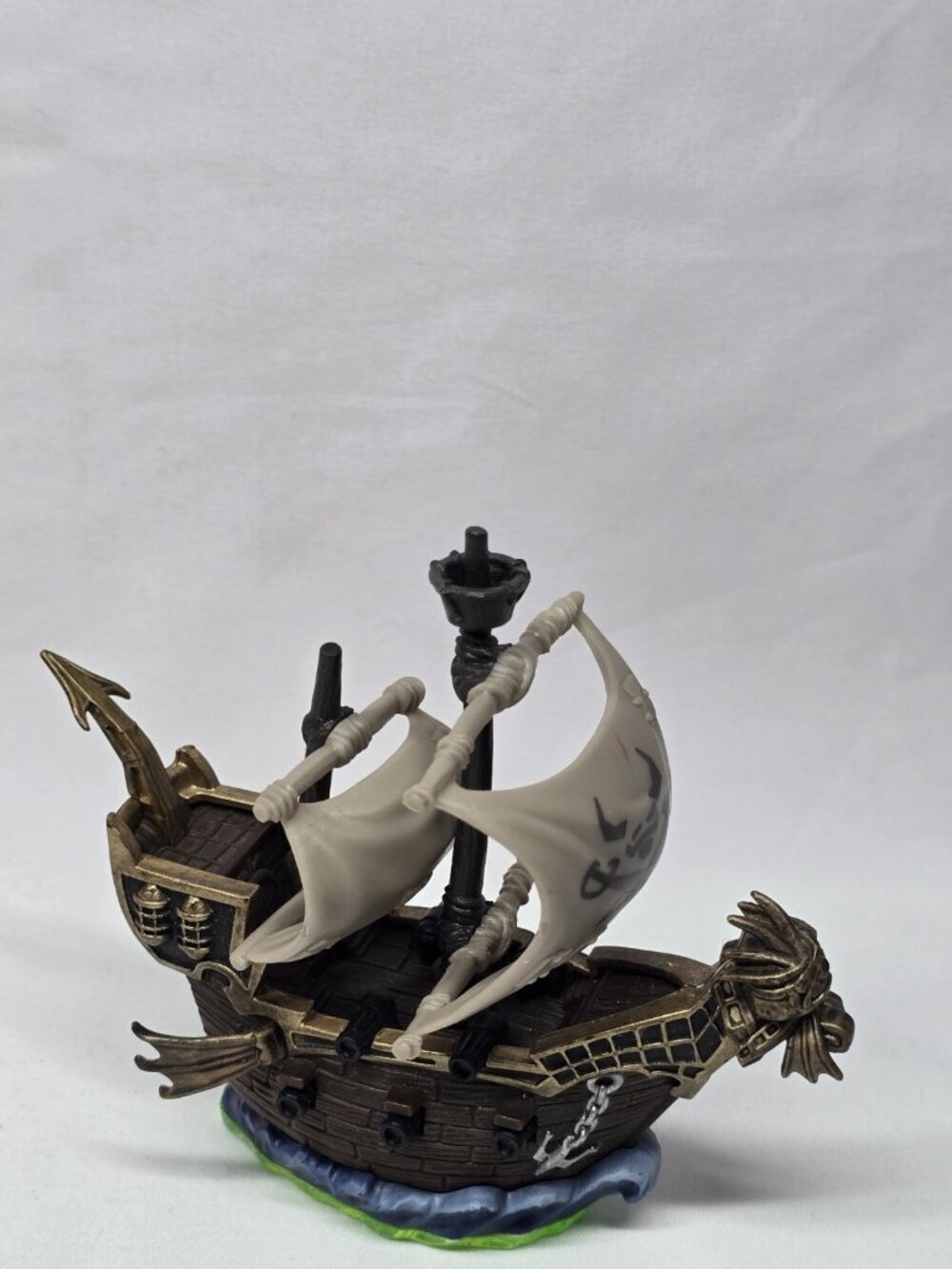Skylanders Pirate Ship Seas Figure Spyro's Adventure Activision